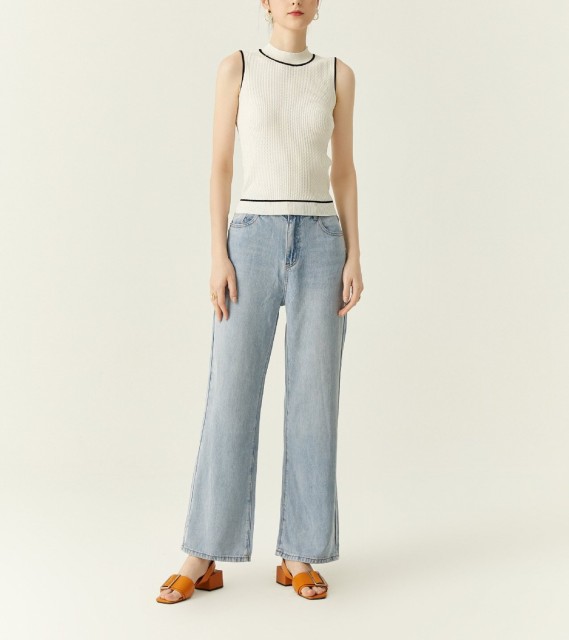 Sleeveless Contrast Top