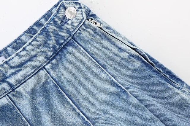 Wide Pleated Denim Skirt