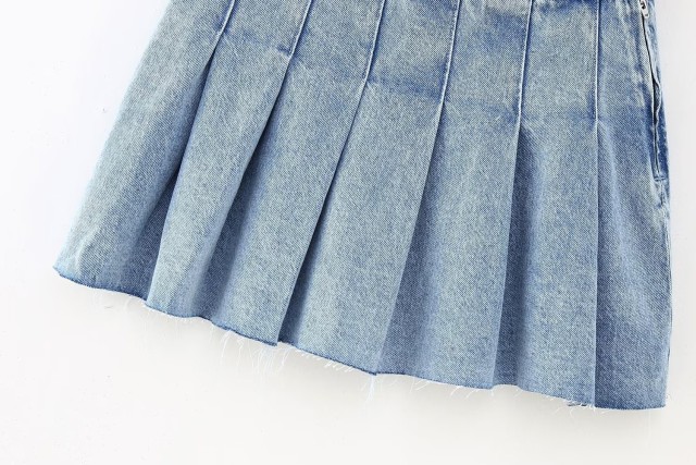 Wide Pleated Denim Skirt