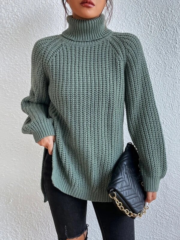 Sweater with turtleneck and slit