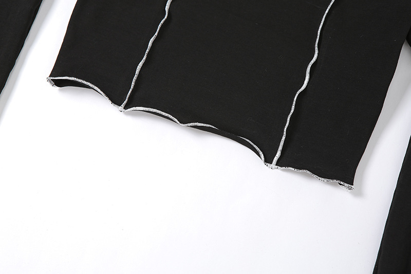 Off-the-shoulder short with long sleeves