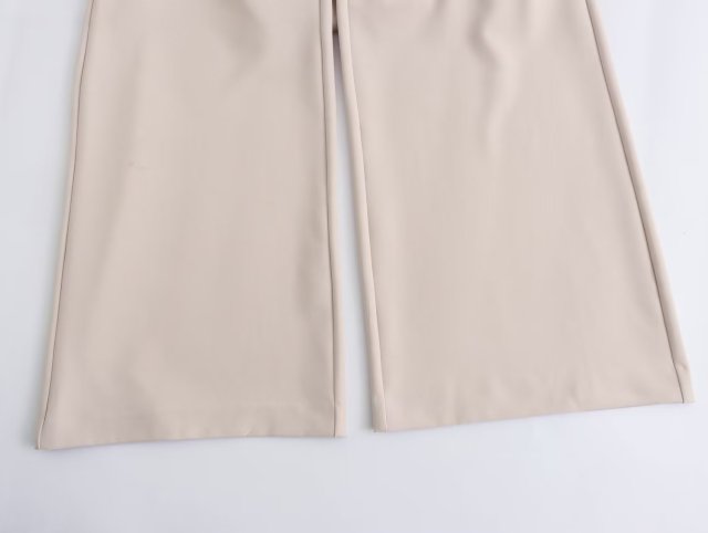 One-piece pants with neck hanging