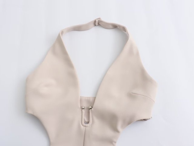 One-piece pants with neck hanging
