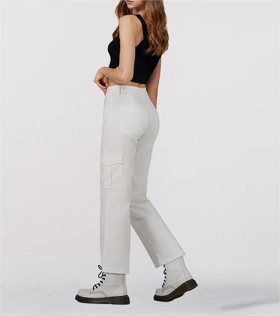 High-waisted straight-leg cargo jeans