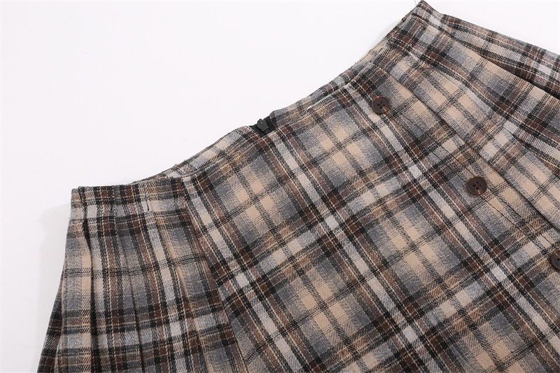 Preppy high-waisted plaid dress