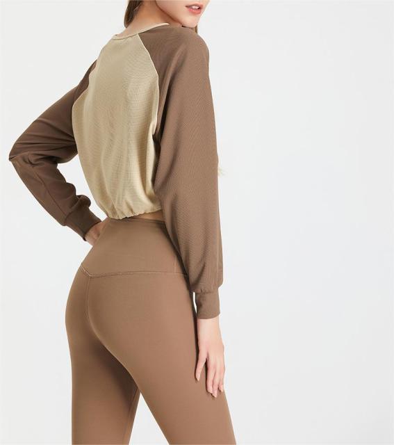 Short yoga wear fitness top