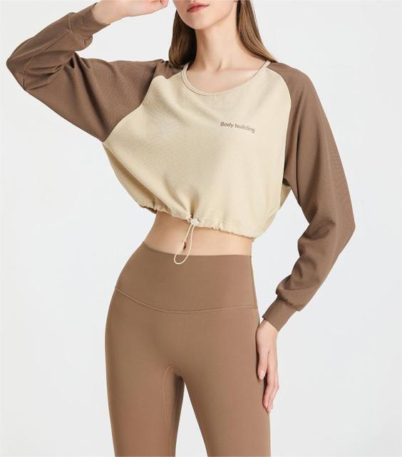 Short yoga wear fitness top