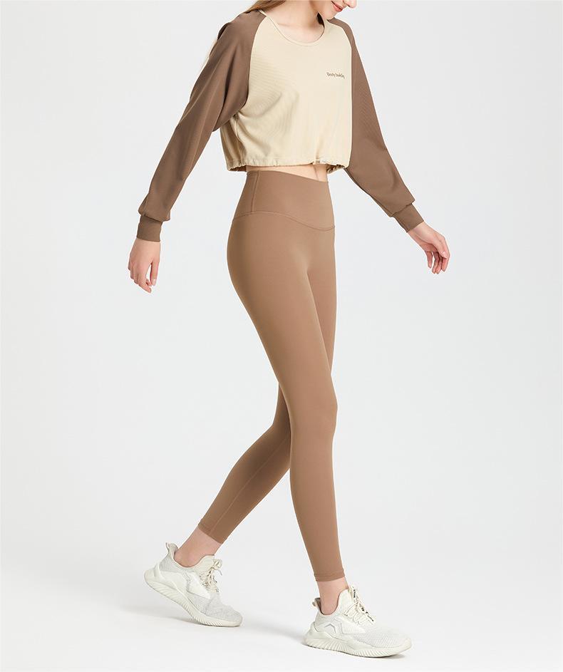 Short yoga wear fitness top