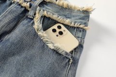 Denim skirt with high waist and raw hem