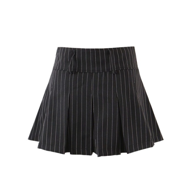Vintage preppy pleated skirts