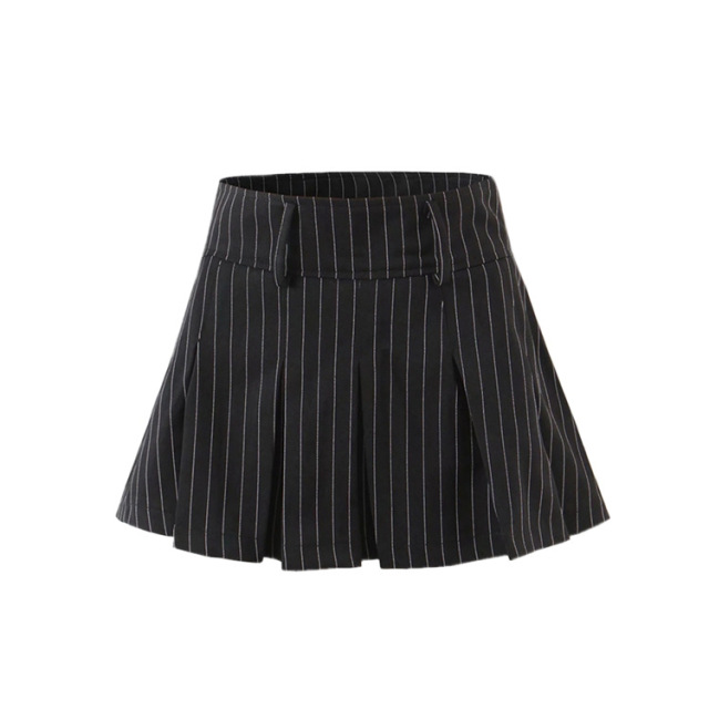 Vintage preppy pleated skirts