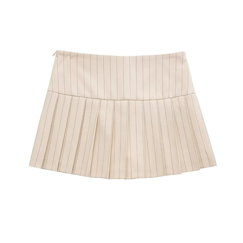 Preppy pleated skirt