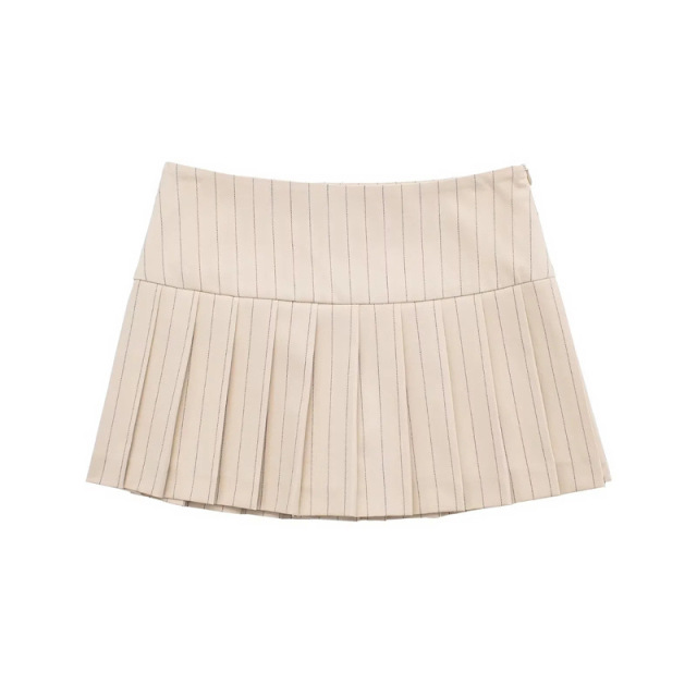 Preppy pleated skirt