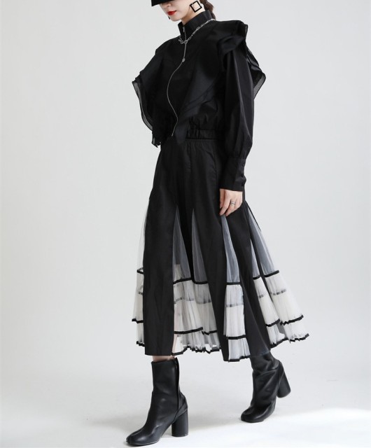 Ruffle edge long sleeved short jacket