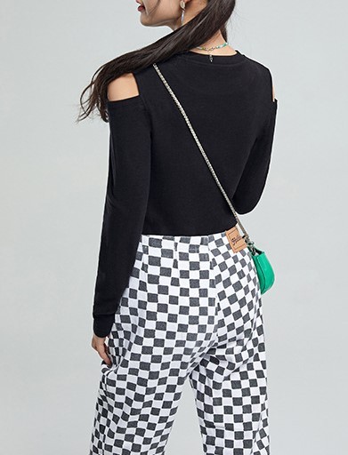 Long sleeved warm knit bottom sweater