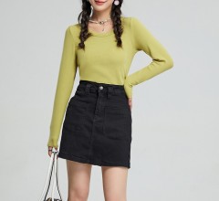 Solid color round neck knitted sweater