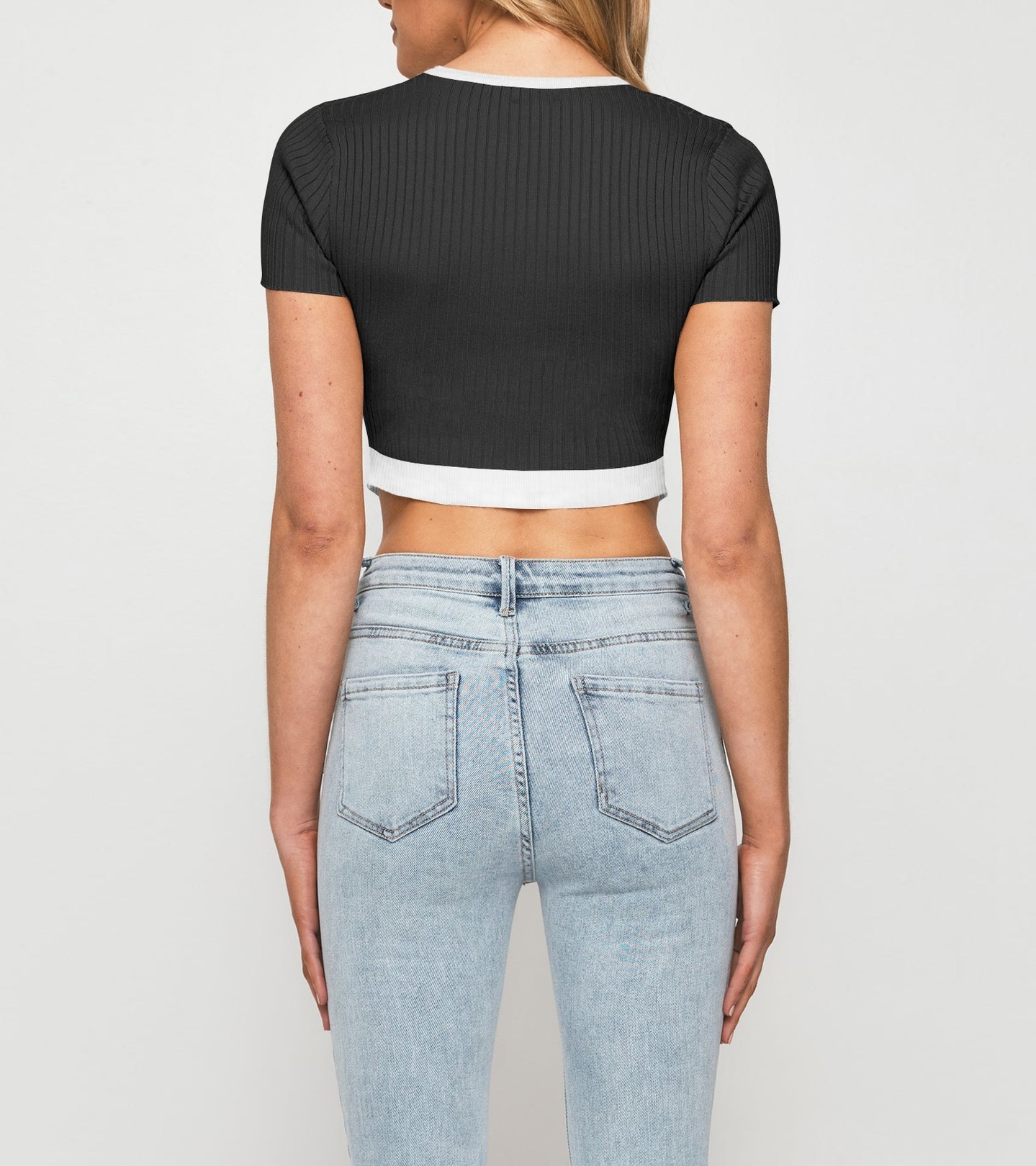 Knitted short sleeved T-shirt