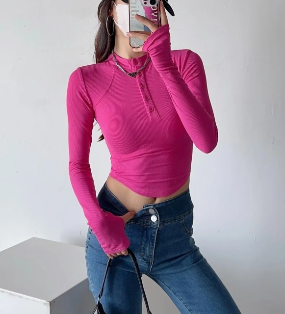 Long sleeved T-shirt base top