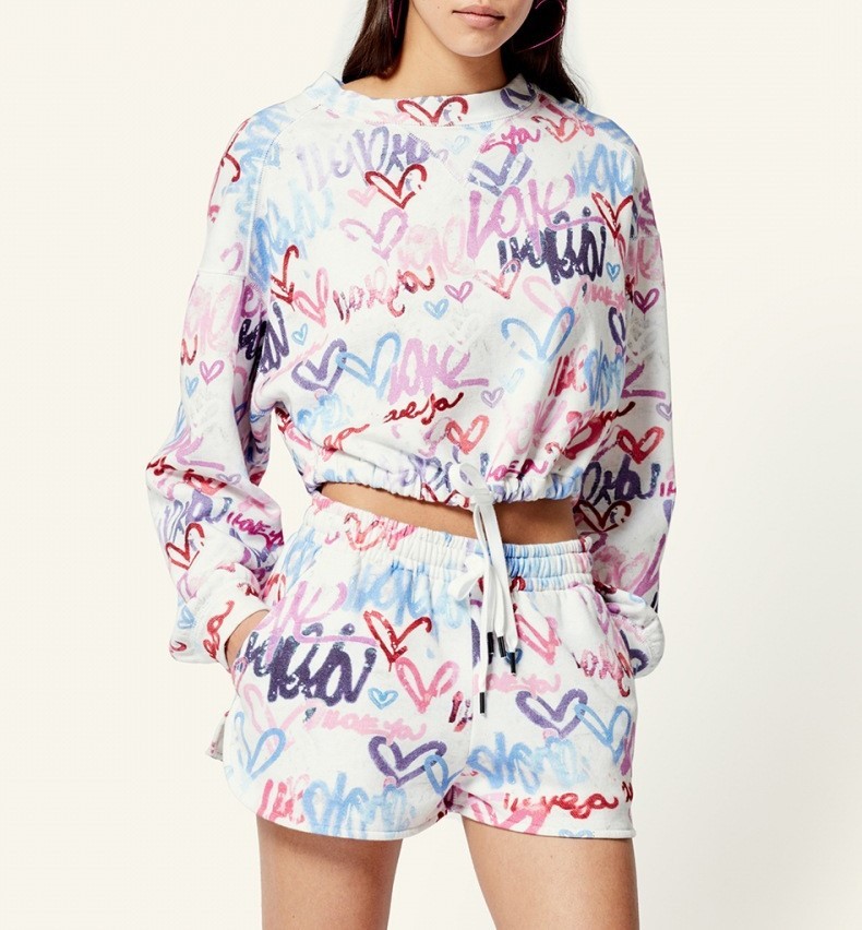 Love printed drawstring short hoodie