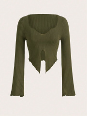 Trumpet sleeved long sleeved top
