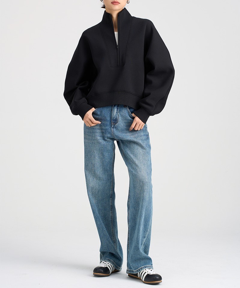 Warm and thickened top for women