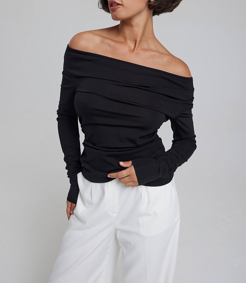 Black one shoulder knit shirt