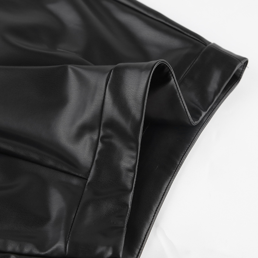 Split buttocks skirt leather skirt