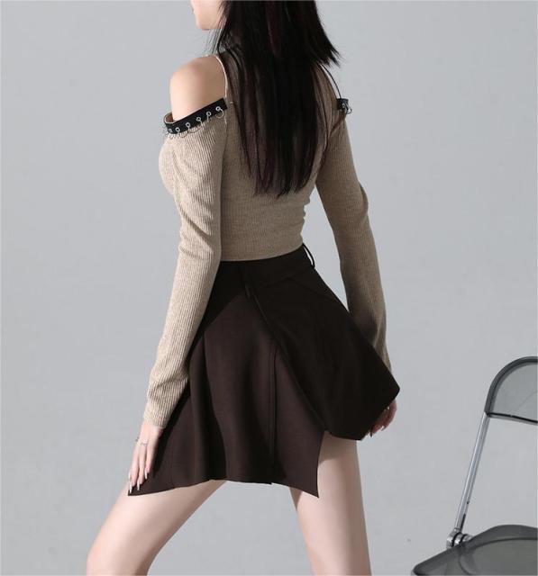 Academy style skirt