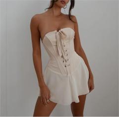 One line neckline strapless lotus leaf short skirt