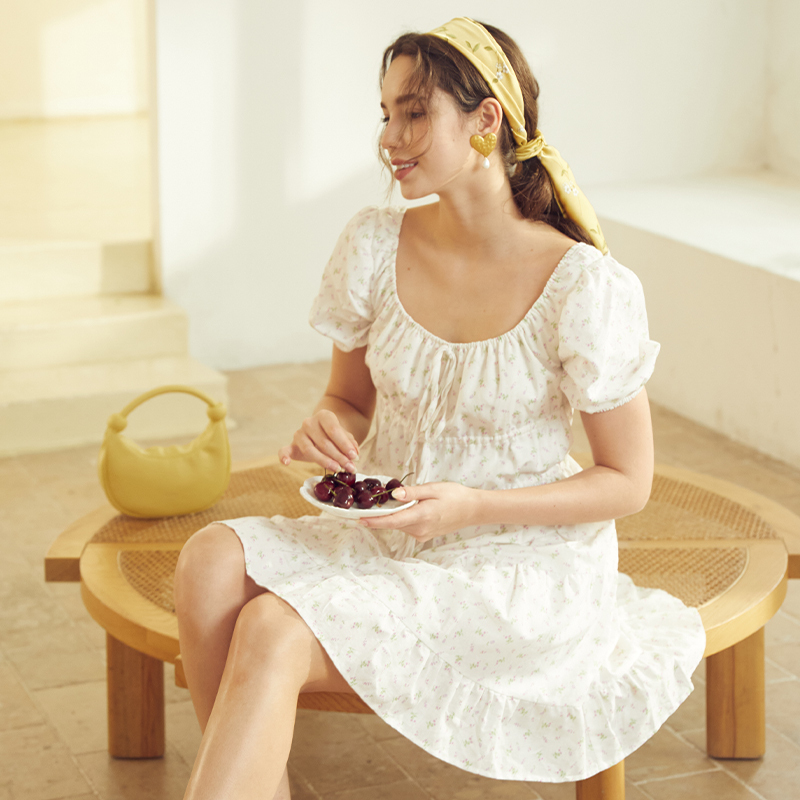 Square Neck Pleated Waist Puff Sleeve Floral Short Dress