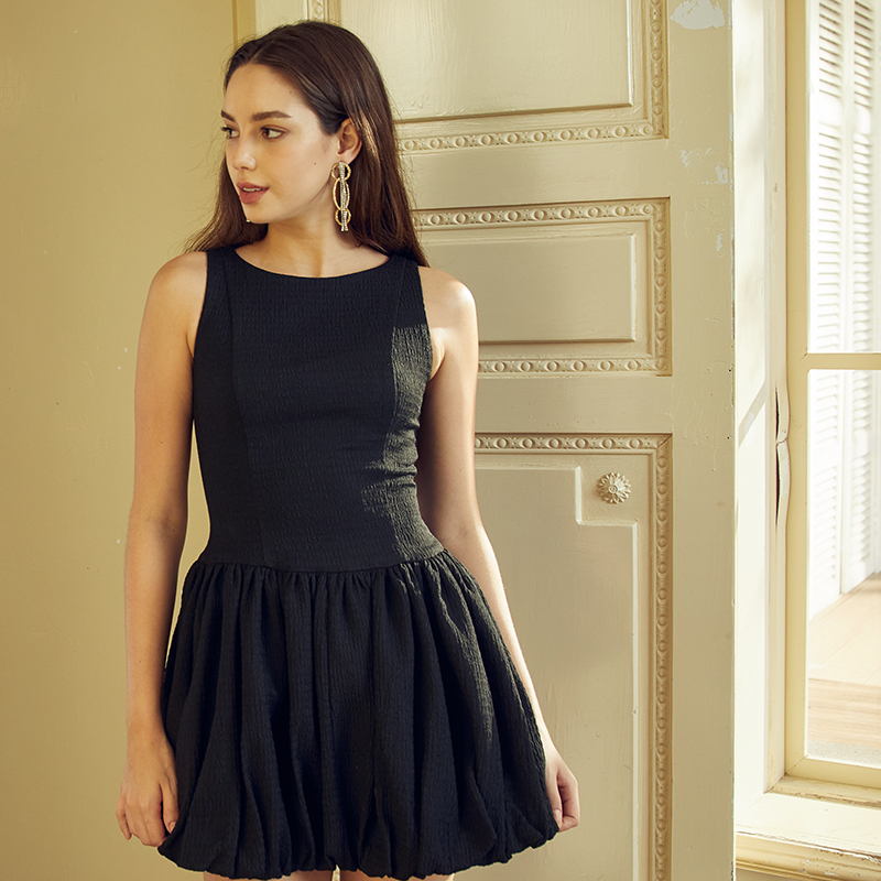 Black sleeveless waisted floral dress