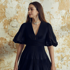 Black V-neck puff sleeve waist long dress