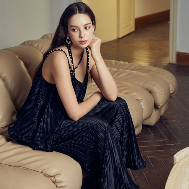 Beaded lace-up pleated puffy suspender straight pants suit