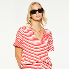 Casual red and white striped v-neck T-shirt