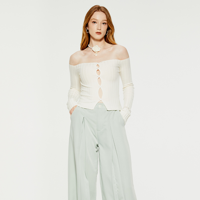 White hollow one-shoulder long-sleeved knitted top
