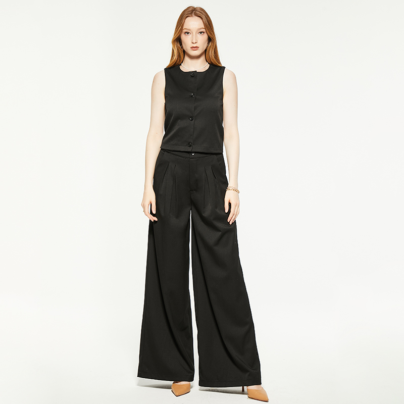 Black round neck sleeveless suit vest