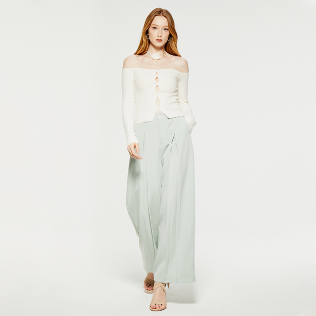 White hollow one-shoulder long-sleeved knitted top
