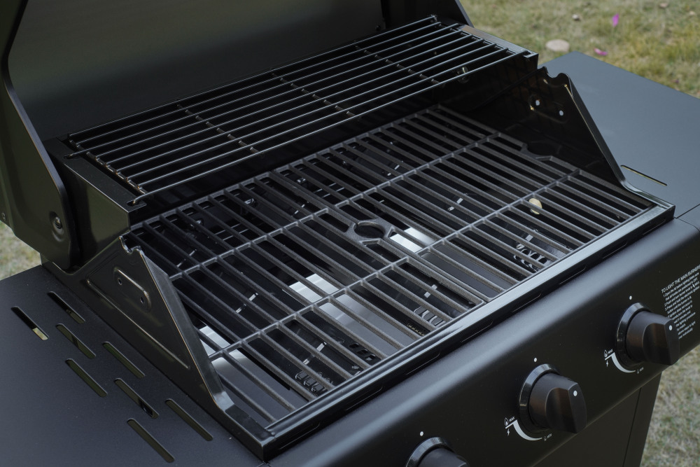 Savor Pro 3-Burner Propane Gas Grill