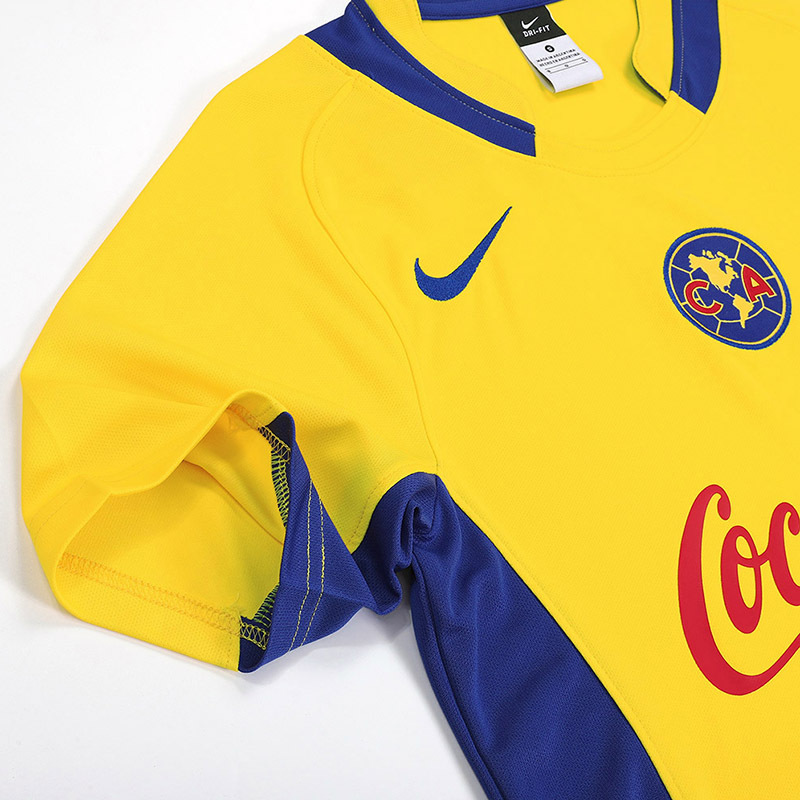 Retro 2004-05 Club America Home retro Football jersey