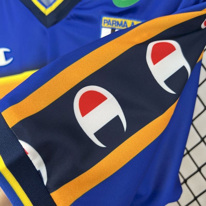 retro 2002-03 Parma Home retro football jersey