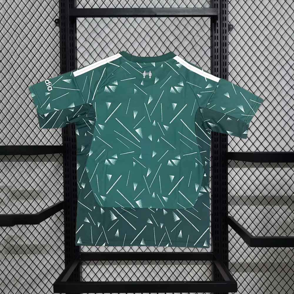 2026-27 Liverpool goalkeeper Football jersey