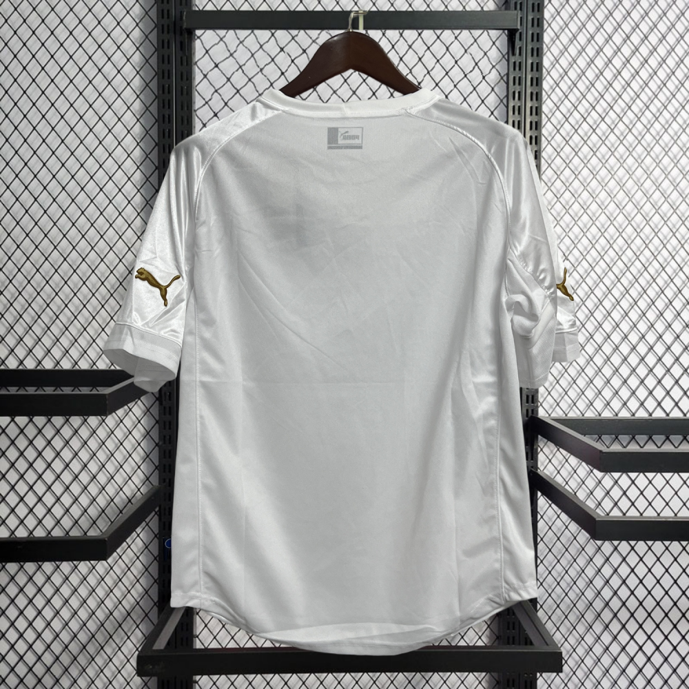 Retro 2004 Italy Away Retro football jersey