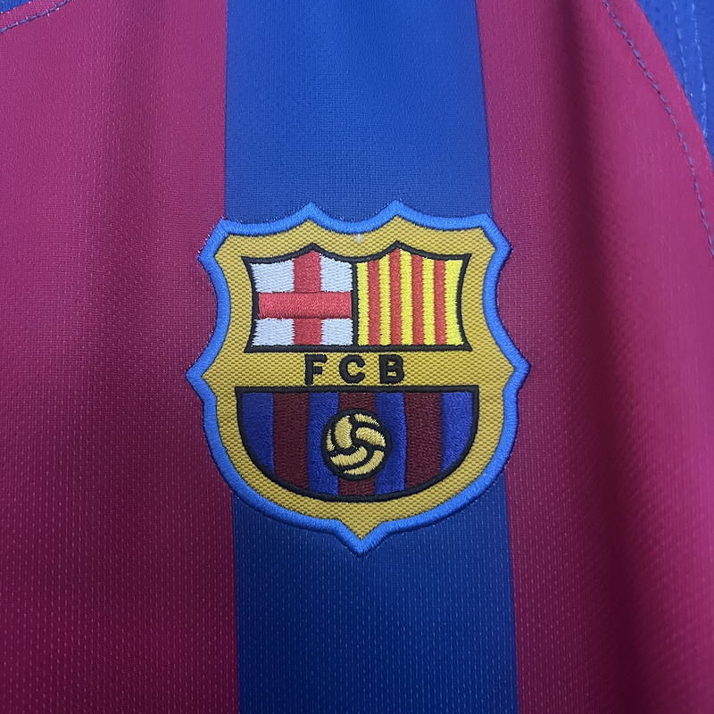 Retro 2005-06 FC Barcelona home Retro XAVI MESSI RONALDINHO Football jersey