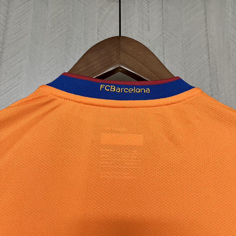 Retro 2006-07 Barcelona Away retro football jersey