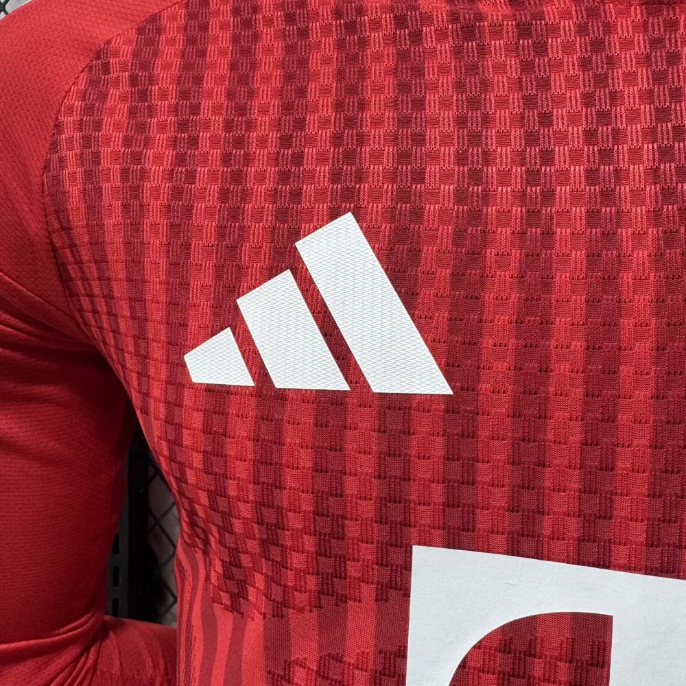 player 2026-27 Bayern Munchen Home Long sleeve football jersey
