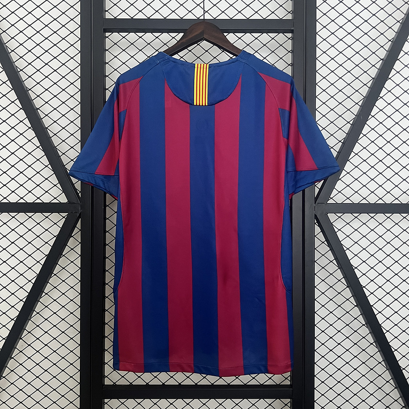 Retro 2005-06 FC Barcelona home Retro XAVI MESSI RONALDINHO Football jersey