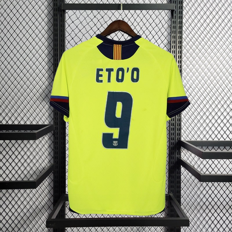 Retro 2005-06 FC Barcelona away Retro XAVI MESSI RONALDINHO Football jersey
