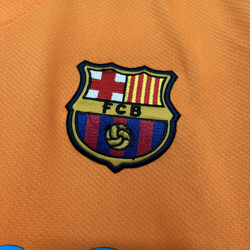 Retro 2006-07 Barcelona Away retro football jersey