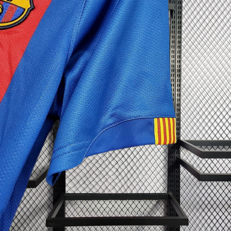 Retro 2006-07 FC Barcelona home Retro XAVI MESSI RONALDINHO DECO ETO'O Football jersey