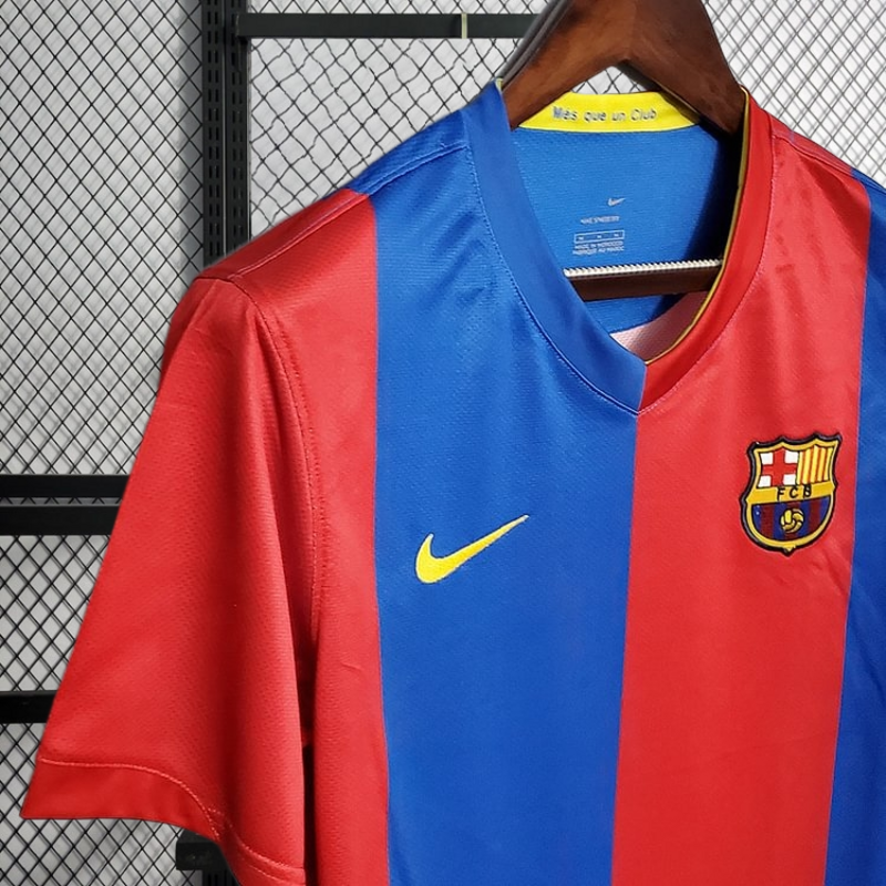 Retro 2006-07 FC Barcelona home Retro XAVI MESSI RONALDINHO DECO ETO'O Football jersey